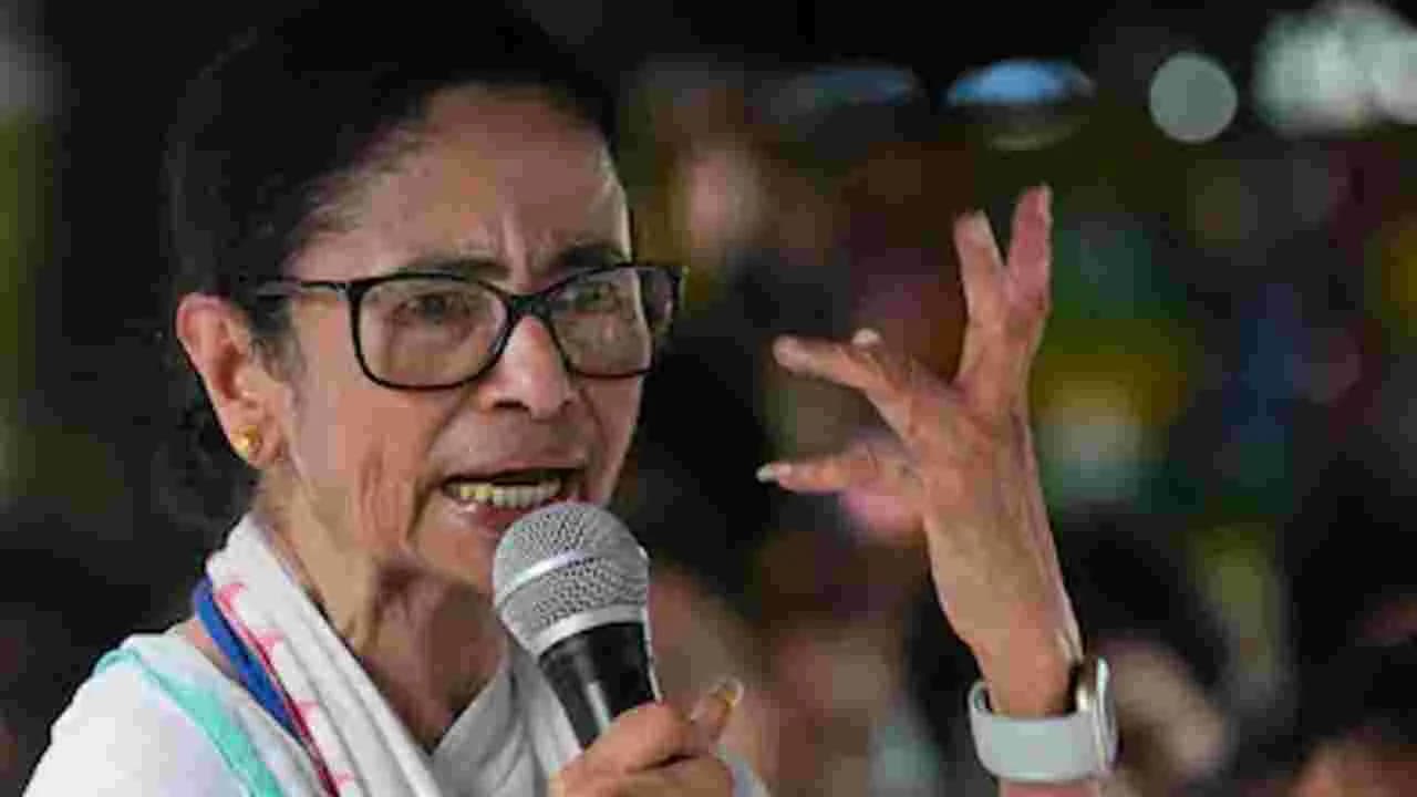 టీఎంసీకి ఎంపీలు బైబై