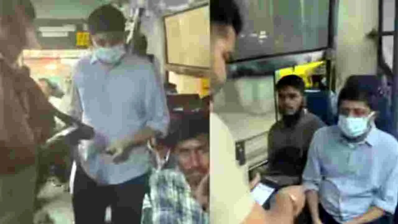 మారువేషంలో బస్సు ఎక్కిన మంత్రి.. చిల్లర లేదని దింపేసిన కండక్టర్