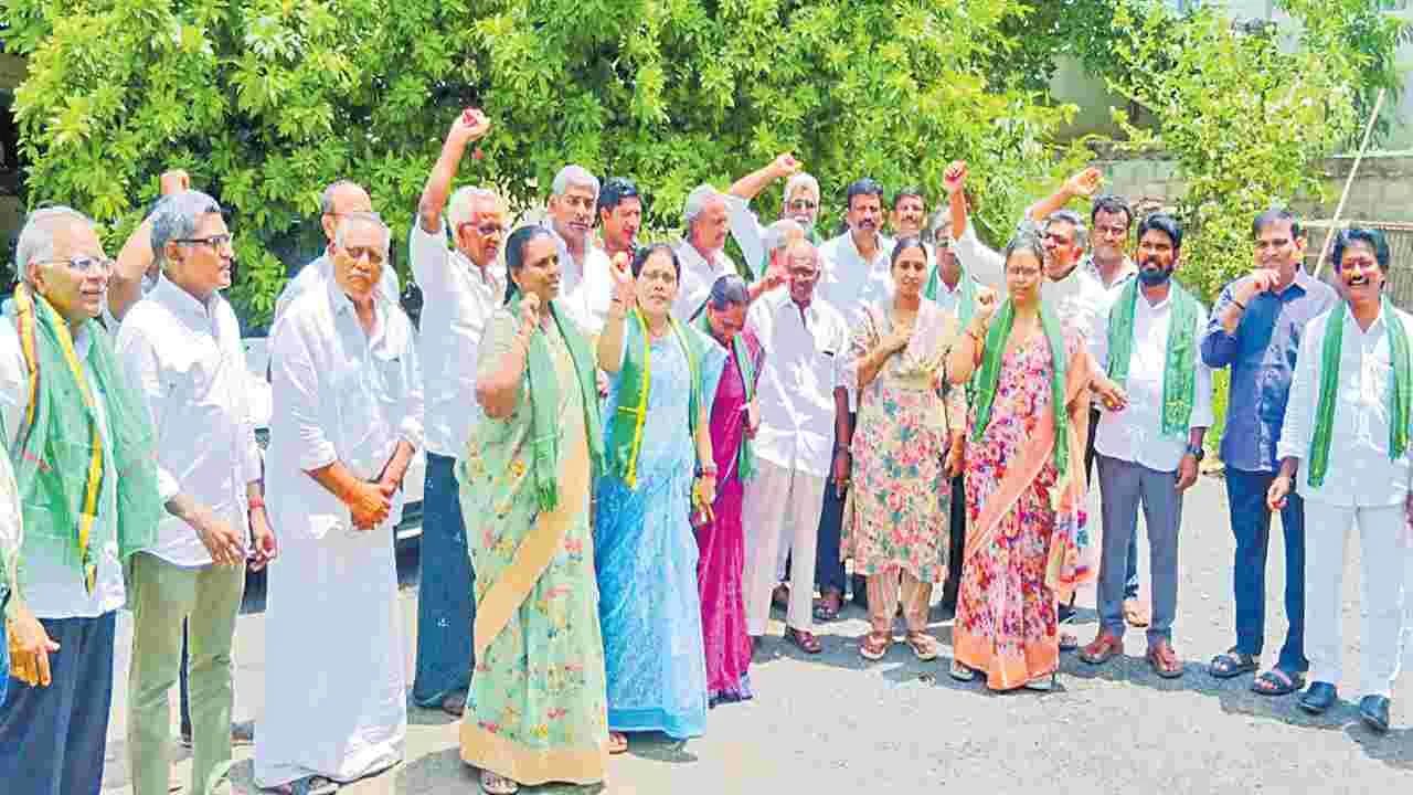 ఆ చీడ పురుగులకు..ఏ మందు వాడాలో మాకు తెలుసు