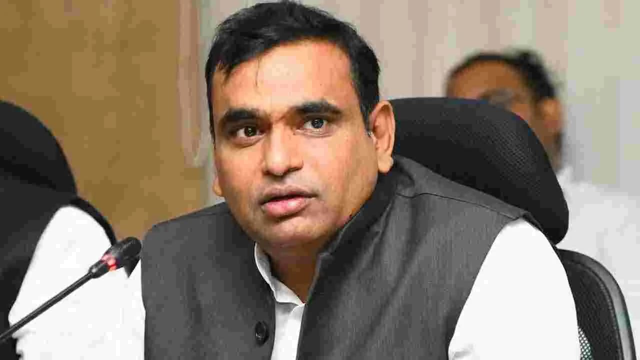 మధ్యప్రదేశ్ లో కాంగ్రెస్ ను తప్పించాలని బీజేపీ కుట్ర