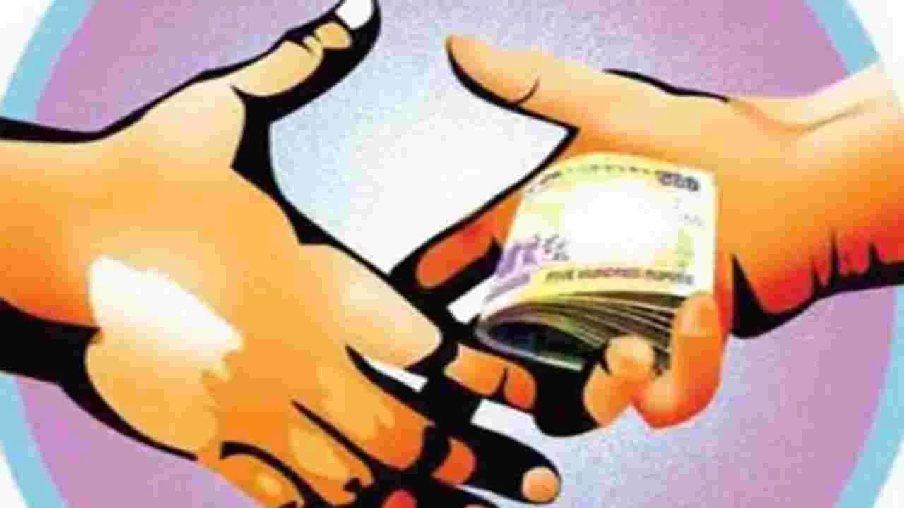 పైసలిస్తేనే పర్మిషన్లు