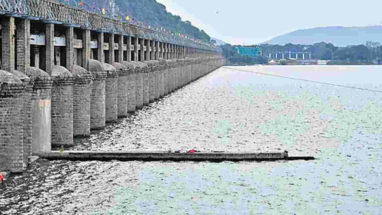 కృష్ణా తూర్పు డెల్టా కాలువలకు 3200 క్యూసెక్కుల నీరు విడుదల