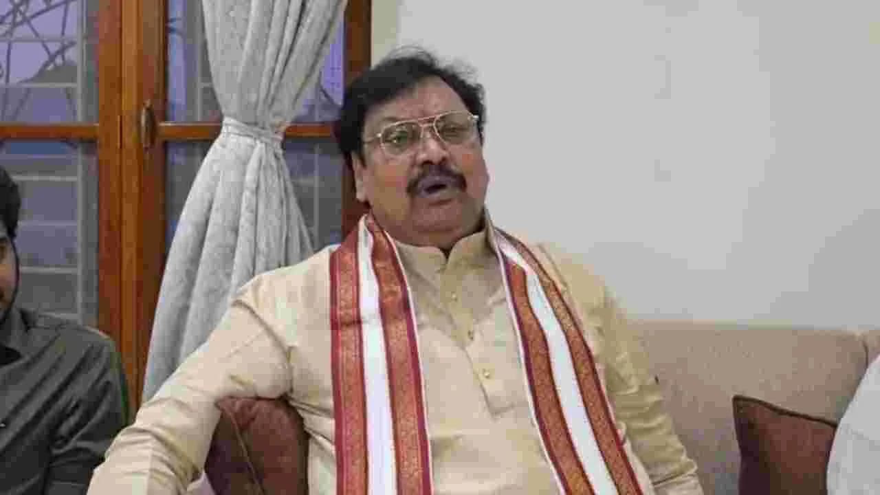 ప్రజలను కన్ఫ్యూజ్ చేయడమే వాళ్ల పని.. జగన్ పై వర్ల రామయ్య ఫైర్
