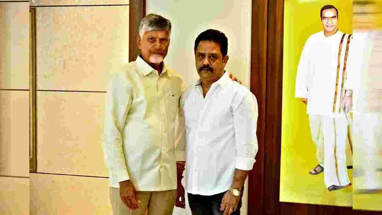 సీఎం చంద్ర బాబును క లిసిన .. భరత్ భూషణ్