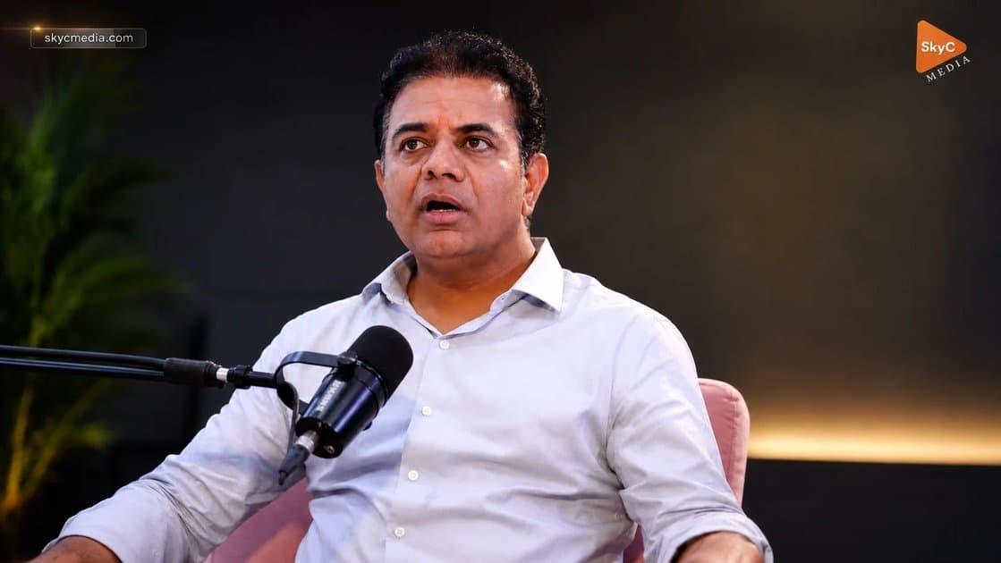 హీరోయిన్ల లింకులపై కేటీఆర్ తీవ్ర ఆగ్రహం