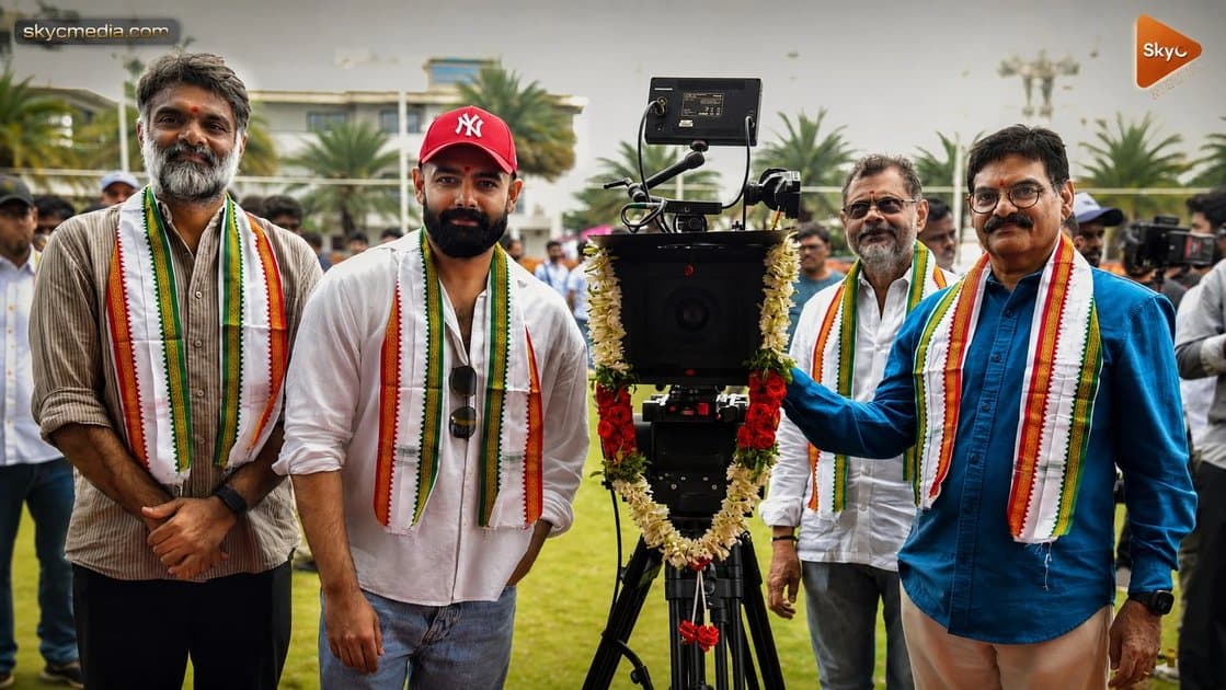 దర్శకుడిగా రామ్ పోతినేని కొత్త సినిమా పూజతో ప్రారంభం