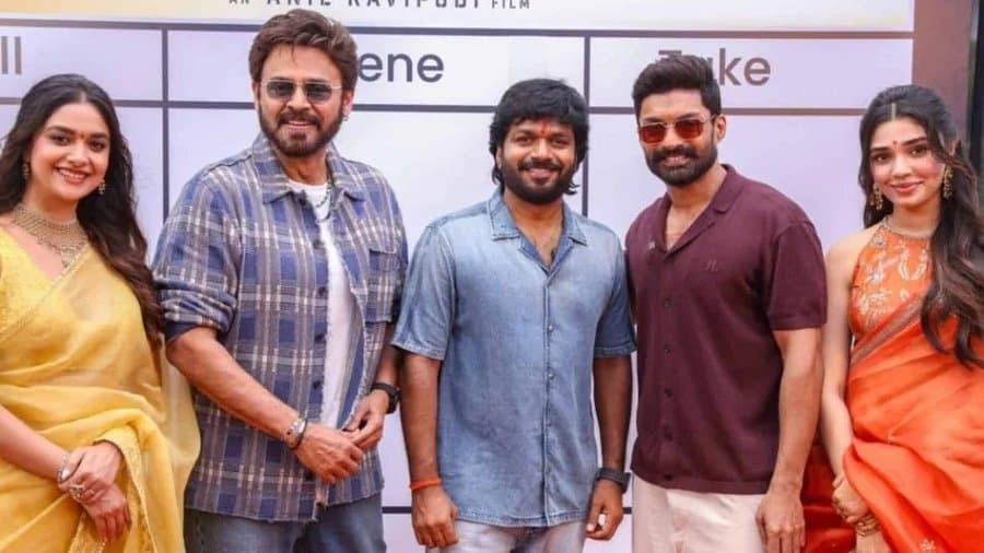 అనిల్ రావిపూడి మల్టీస్టారర్ సెట్స్ లోకి విక్టరీ వెంకటేష్ ఎంట్రీ