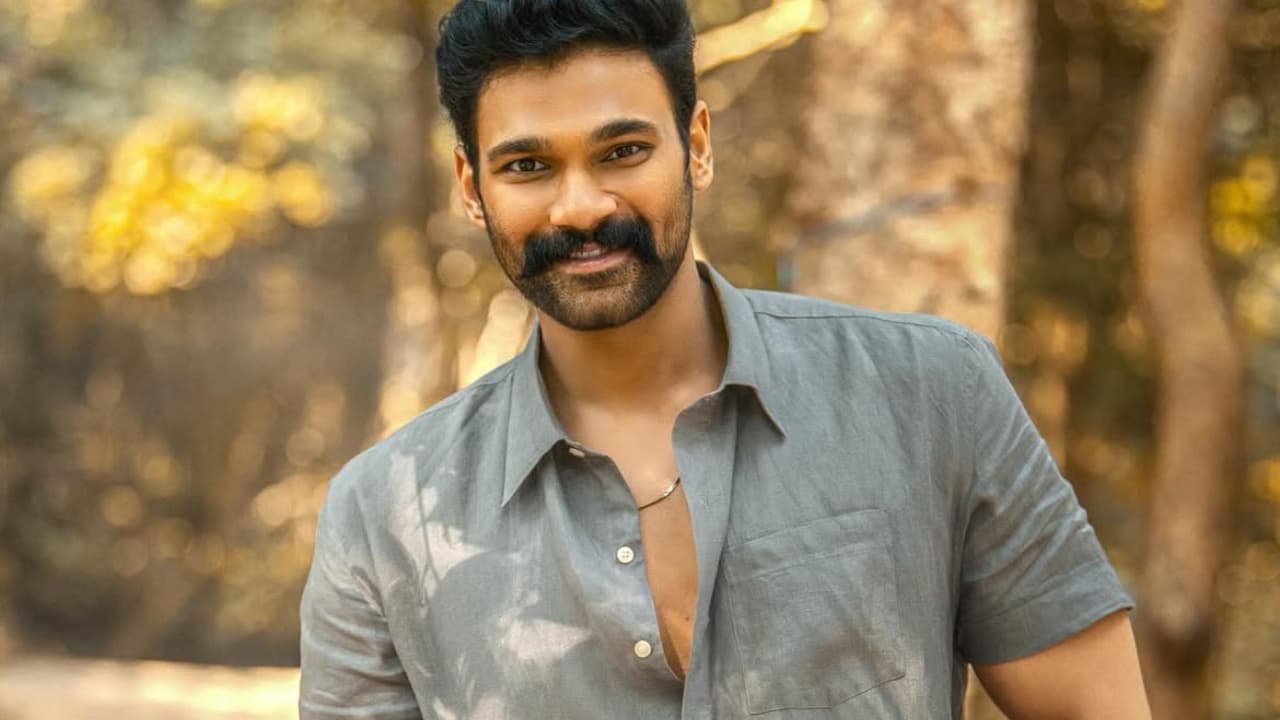 సరికొత్త రికార్డ్ సాధించిన బెల్లంకొండ శ్రీనివాస్.. ఇండియాలో ఒకే ఒక్క హీరో