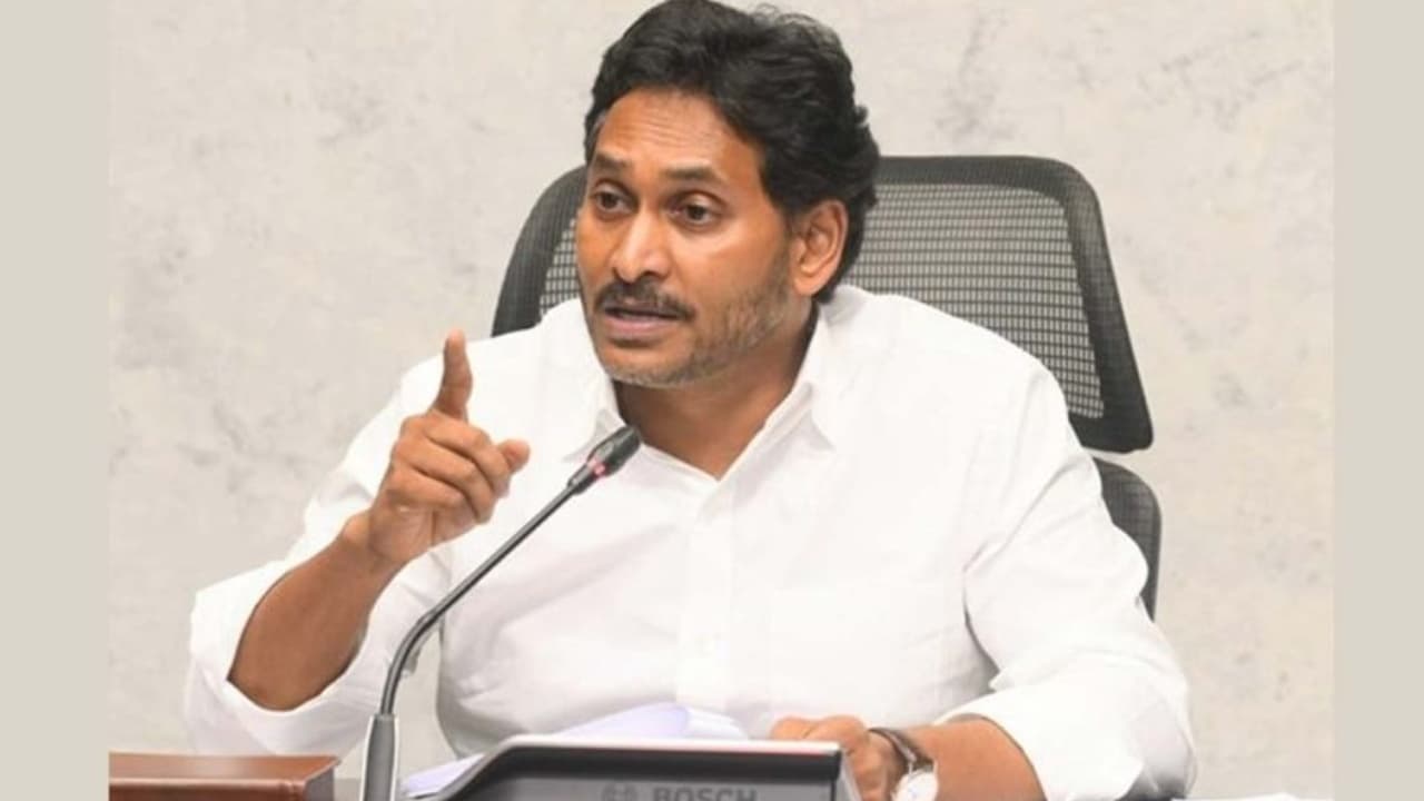 డీఎస్సీ స్కామ్ పై సీబీఐ విచారణ జరపాలి.. జీవో నంబర్ 4, 47లతో తండ్రీకొడుకు వేసిన స్కామ్ ల