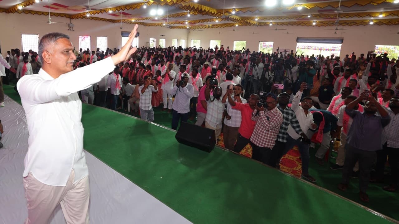 రైతులను నిండా ముంచిన రేవంత్ రెడ్డిది రైతు వంచన ప్రభుత్వం.. హరీశ్ రావు తీవ్ర ఆగ్రహం