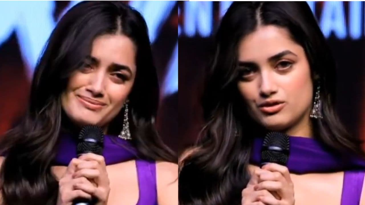 స్టేజ్ పైన ఏడ్చేసిన భాగ్యశ్రీ.. నా చివరి సినిమా ఇక్కడే అంటూ ఎమోషనల్
