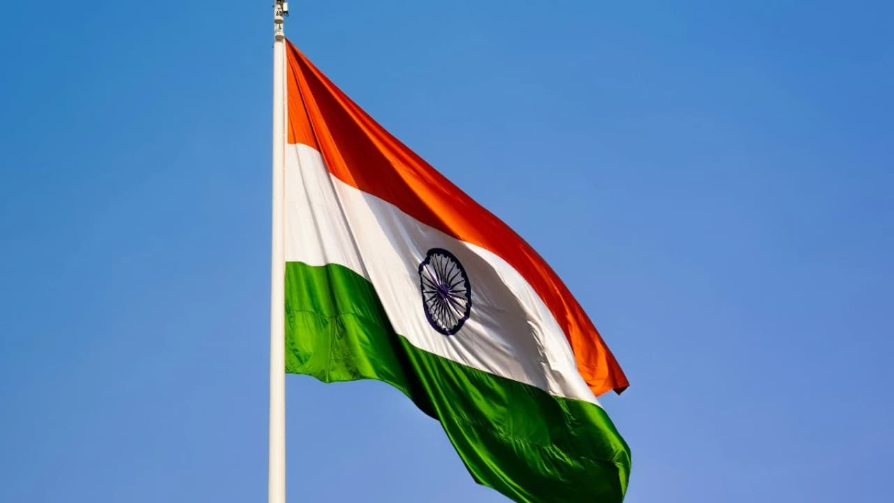 దేశ వ్యాప్తంగా ఘనంగా 80వ స్వాతంత్య్ర దినోత్సవ వేడుకలు.. ముస్తాబైన దేశ రాజధాని