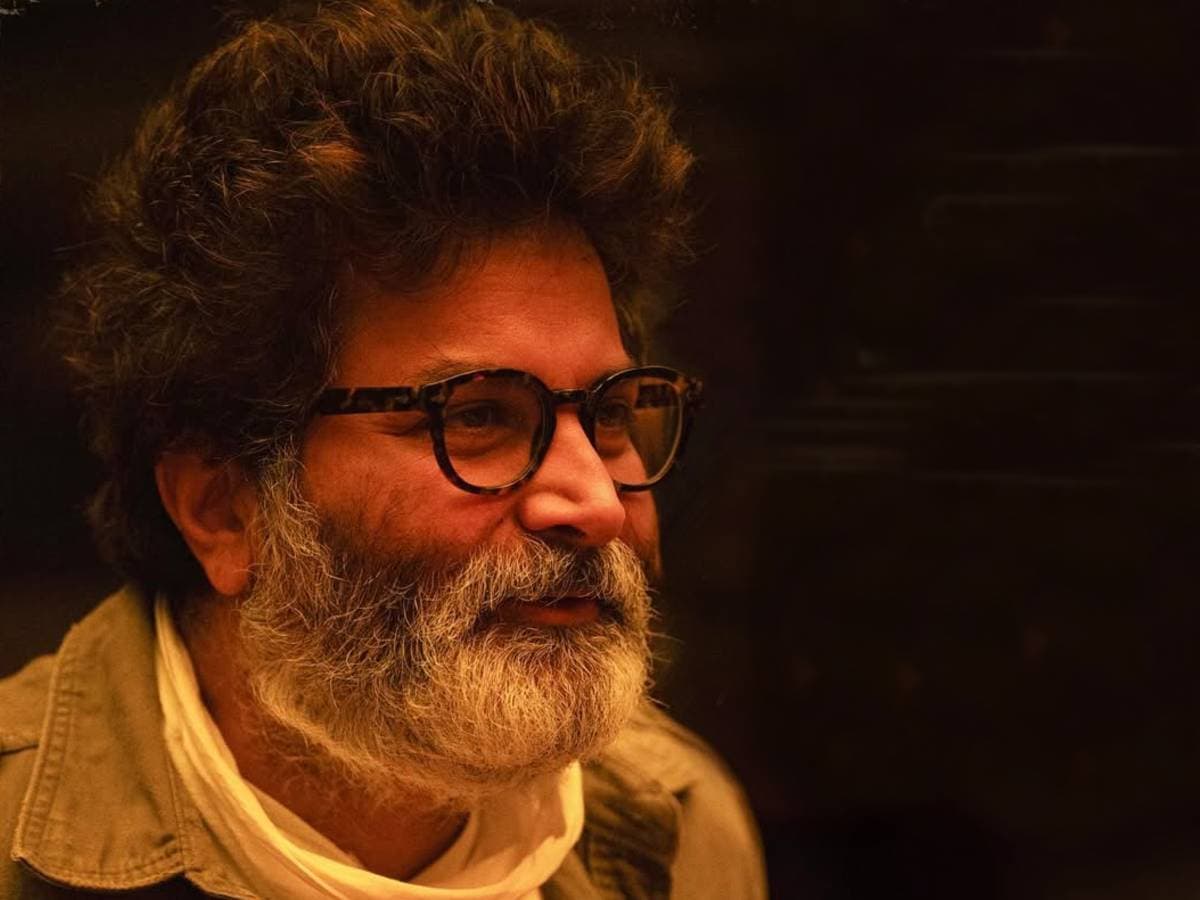 కోసం బ్రేస్ లెట్ అమ్మిన కమెడియన్ - తెలుగు సినిమా న్యూస్, రివ్యూస్