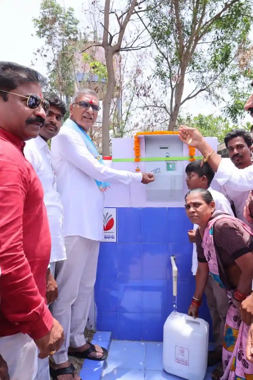 కాంగ్రెస్ ఆశ చూపించి ప్రజలను మోసం చేసింది