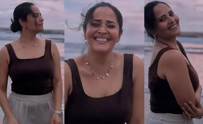 Hot Anasuyas Beachside Charm Wins Hearts