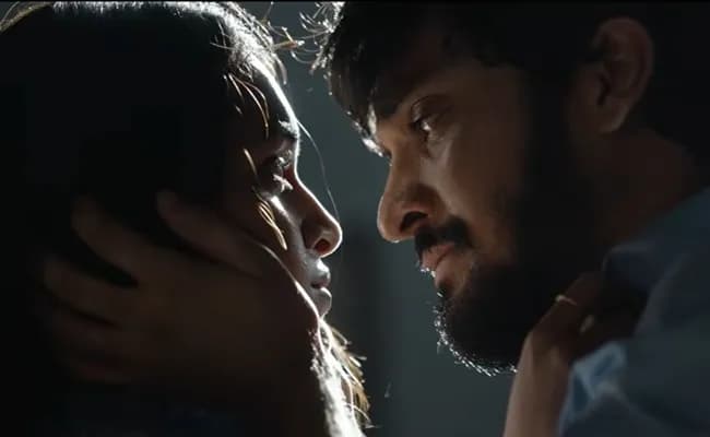 Deewana Movie Review A Love Story Elevated By A Twist