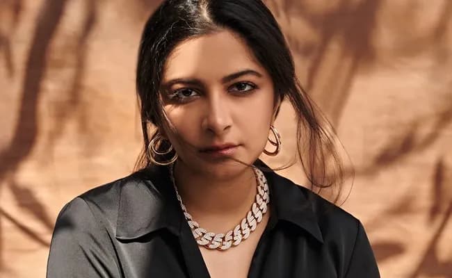 Big Heros Daughter Loses Rs 1 35 Crore Earrings