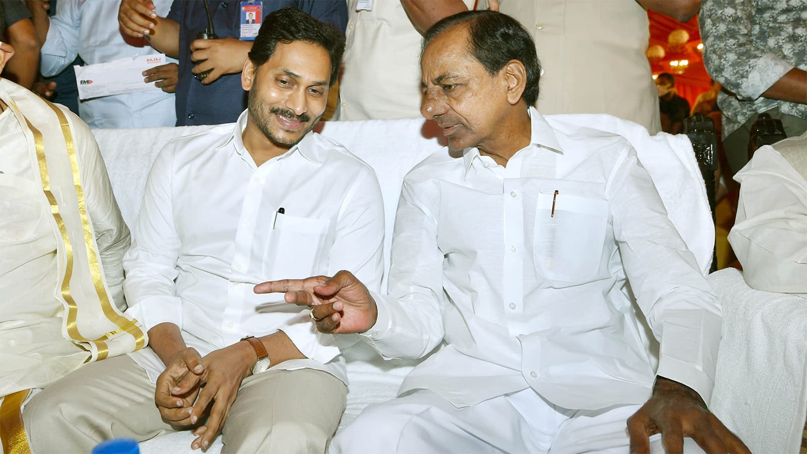 కేసీఆర్, జగన్…క్లైమాక్స్ లోనే ఎంట్రీ ఇస్తారా.?