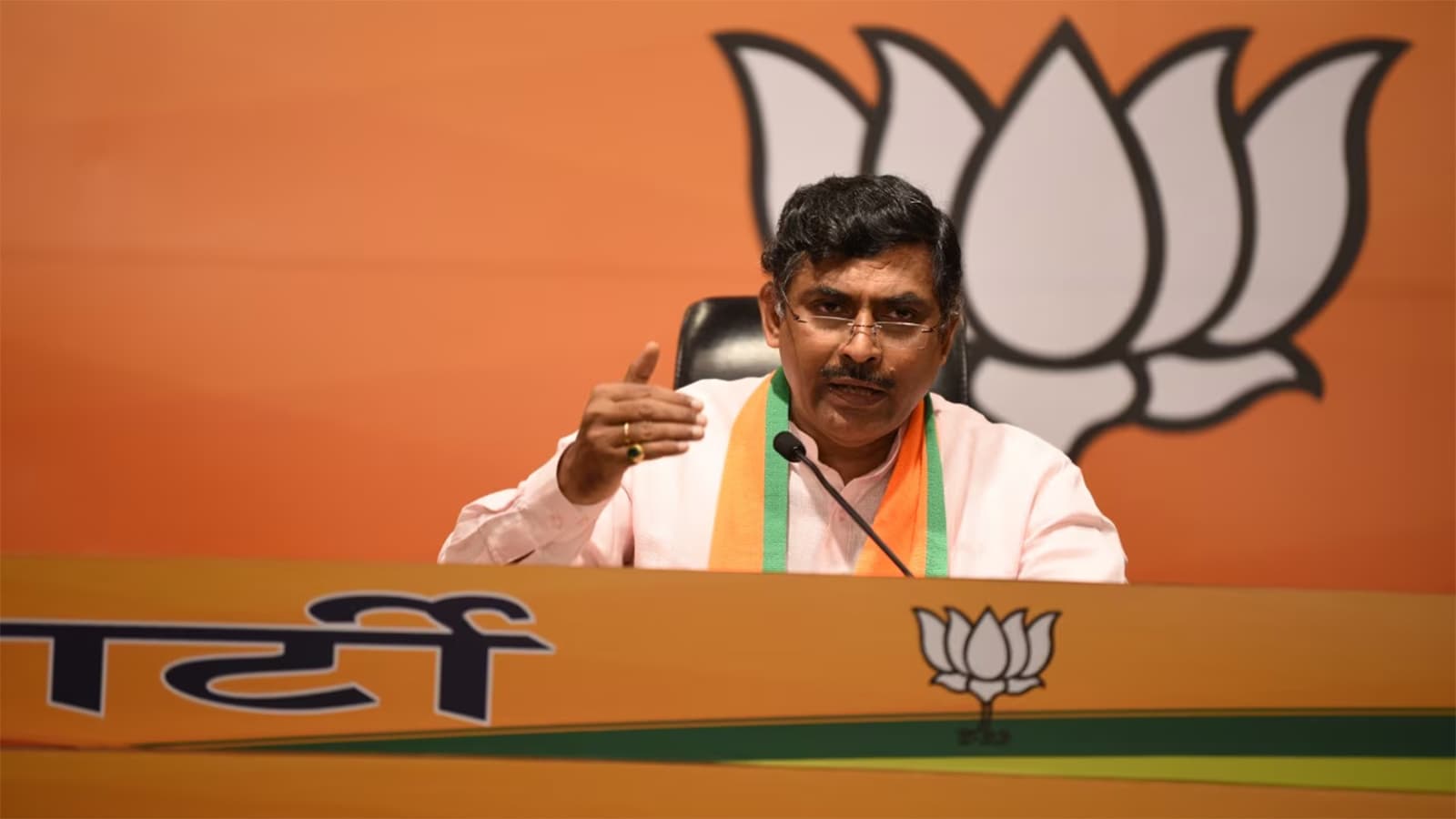 బీజేపీ డంపింగ్ యార్డ్ కాదంటా…
