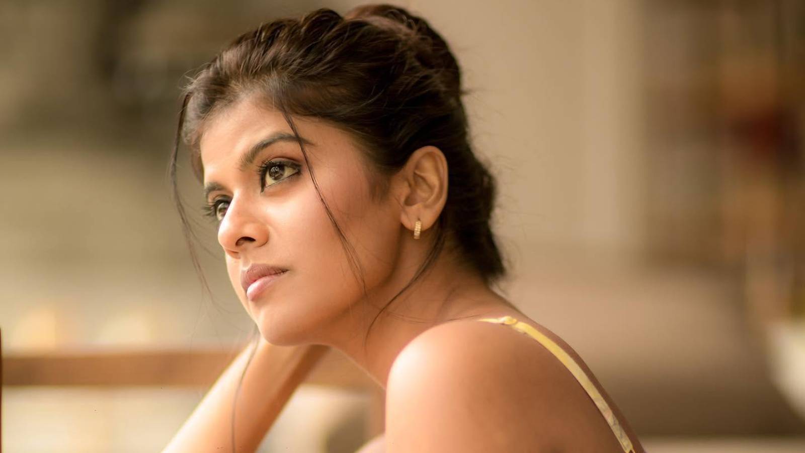 Explosive Allegations: Music Director Forcing Singers?