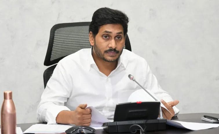 మంత్రాలయం, గాజువాక ఘటనలపై వైఎస్ జగన్ దిగ్ర్భాంతి
