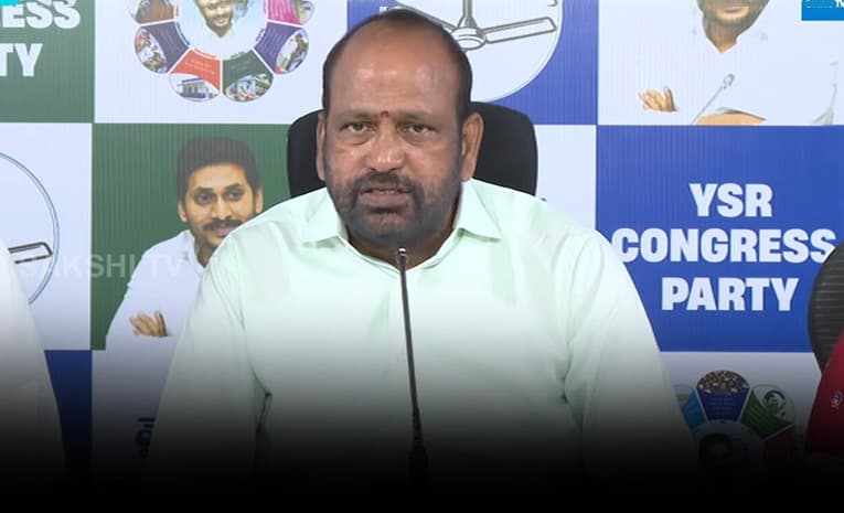 పెద్ద పెద్ద మాటలు చెప్తారు.. కానీ బాధ్యత తీసుకోరు