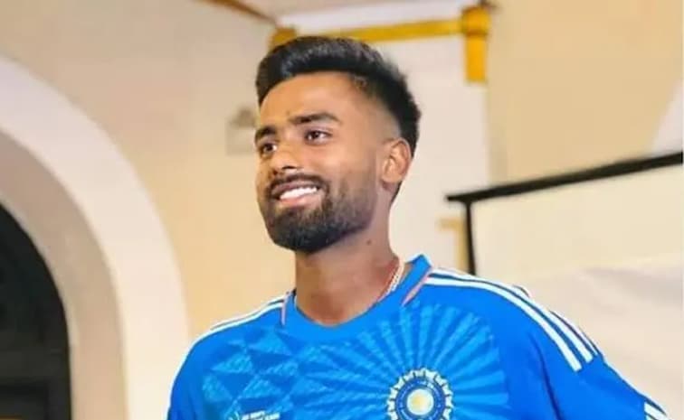 కౌంటీలోనూ అదే జోరు.. బౌలింగ్ తో హడలెత్తించిన మానవ్ సుతార్