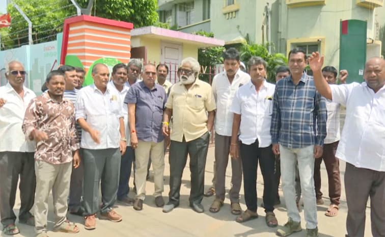 సమ్మె సైరన్ కు పిలుపిచ్చిన మున్సిపల్ కాంట్రాక్టర్లు