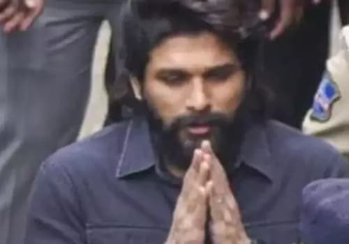నాంపల్లి కోర్టులో అల్లు అర్జున్ హాజరు