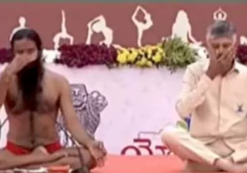 అంతర్జాతీయ యోగా దినోత్సవం.. స్వయంగా ఆసనాలు వేసిన సీఎం చంద్రబాబు