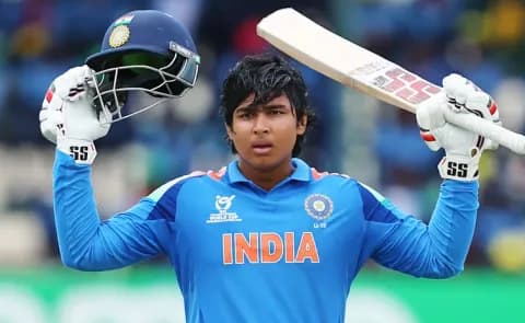డకౌట్ నుండి తప్పించుకున్న వైభవ్ సూర్యవంశీ