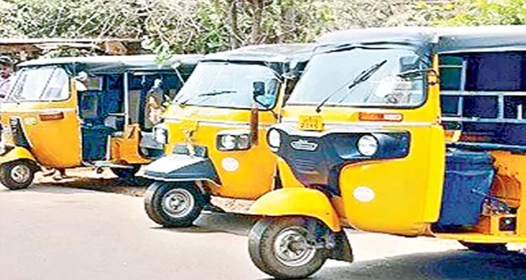 ఆటో డ్రైవర్లకు గుడ్ న్యూస్ .. ఈవీకి మారితే