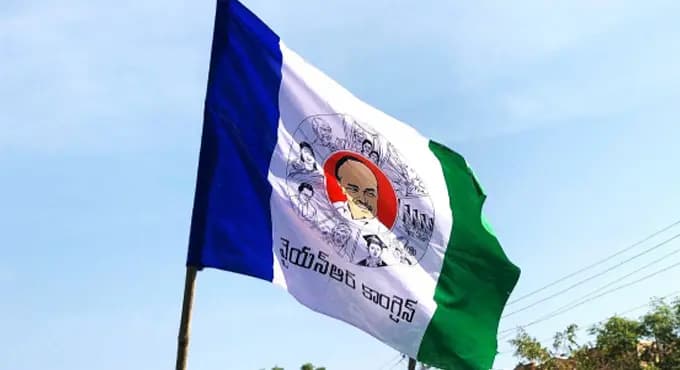 సామాజిక వర్గాలపై వైసీపీ ఫోకస్.. వరుస సమావేశాల వెనుక అసలు వ్యూహమేంటి
