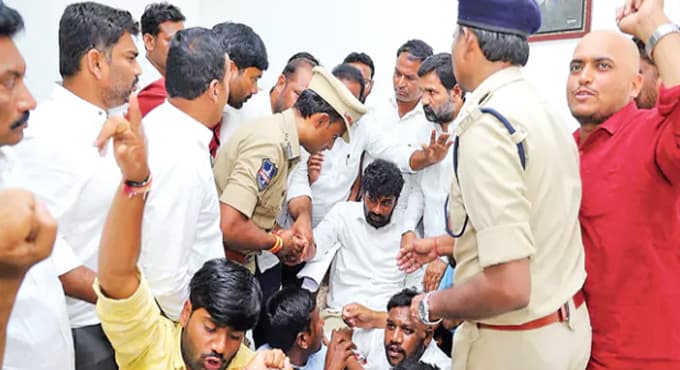 మిలిటెంట్’ వ్యాఖ్యల వివాదం.. బాల్క సుమన్ అరెస్ట్