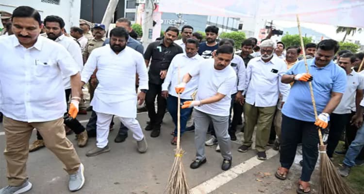 అమరావతి అభివృద్ధికి కేంద్రం కట్టుబడి ఉంది