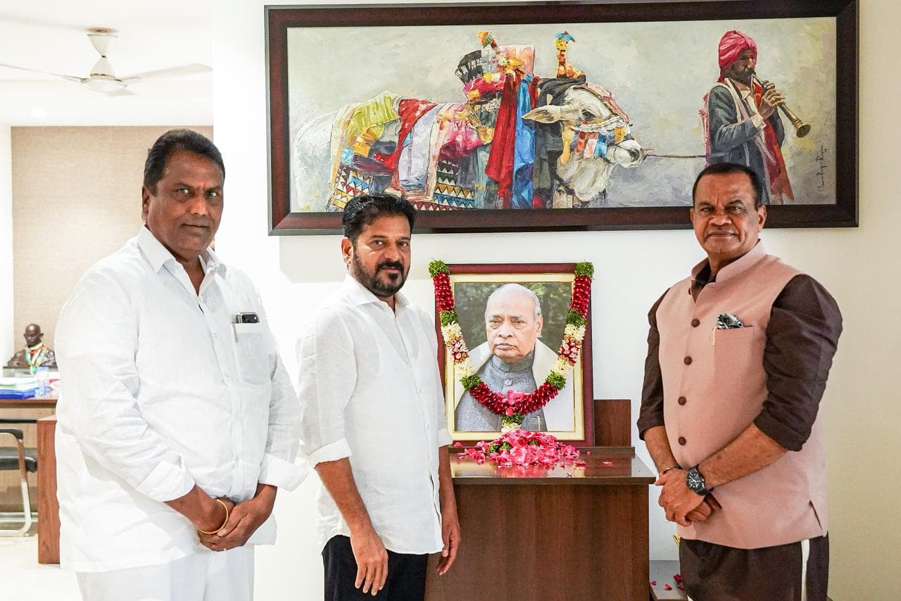 పీవీ సేవలు చిరస్మరణీయం