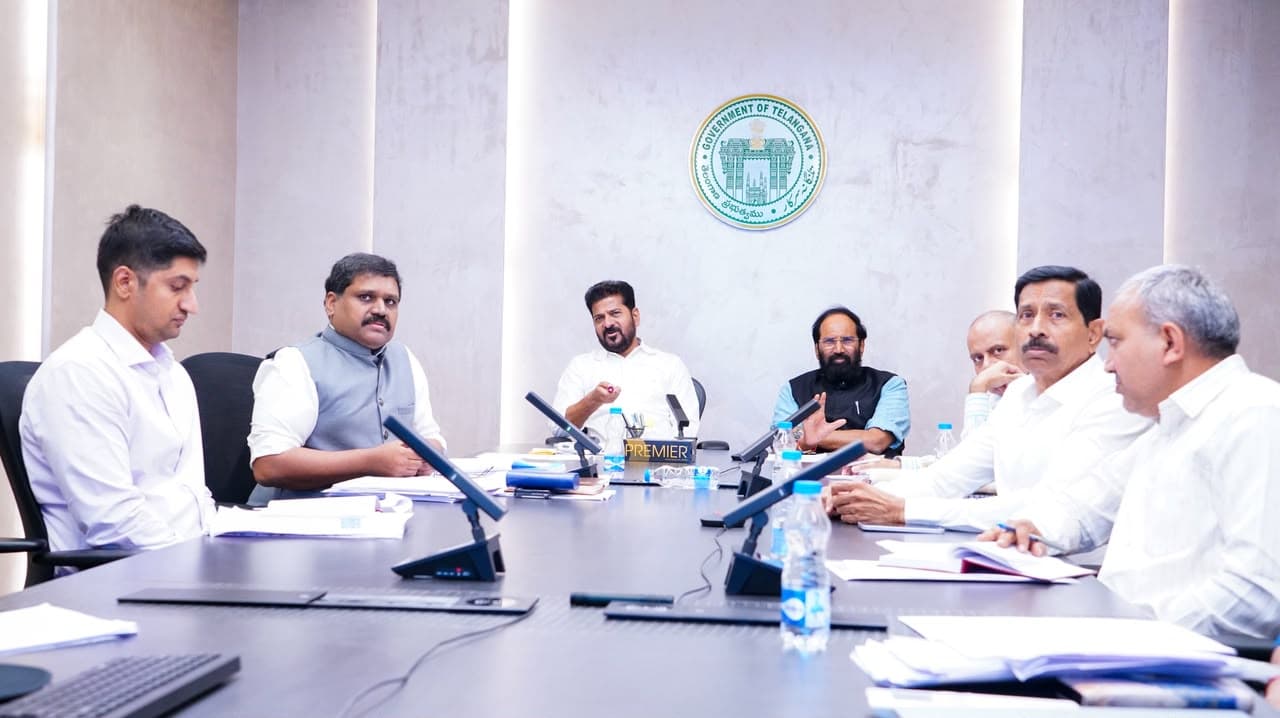 మిల్ల ర్ల నుంచి బ కాయిలు వ సూలు చేయాల్సిందే... సీఎం రేవంత్ రెడ్డి