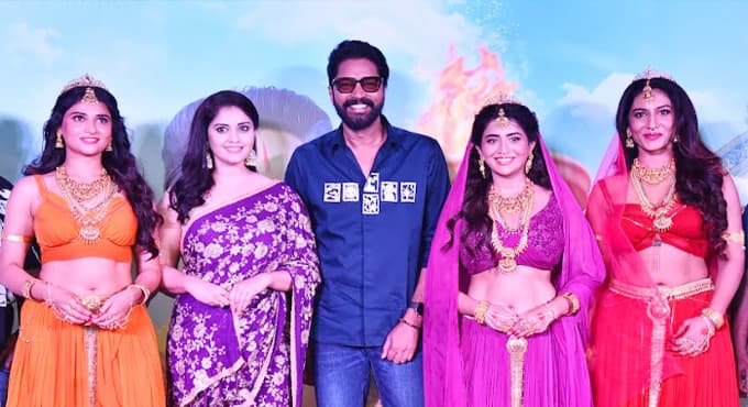 రంభ ఊర్వశి మేనక’ నాన్ స్టాప్ గా నవ్విస్తుంది. గ్యారెంటీగా థియేటర్లలో మంచి ఎంటర్ టైన్ మెంట్ ఇస్తాం