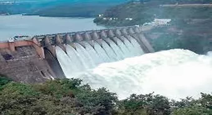 ఎల్ నినో కరువు నీడలో కృష్ణా డెల్టా’కు సంజీవని