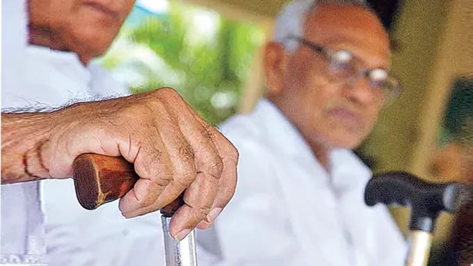 రేపు రిటైర్మెంట్ .. నేడు నియామకం
