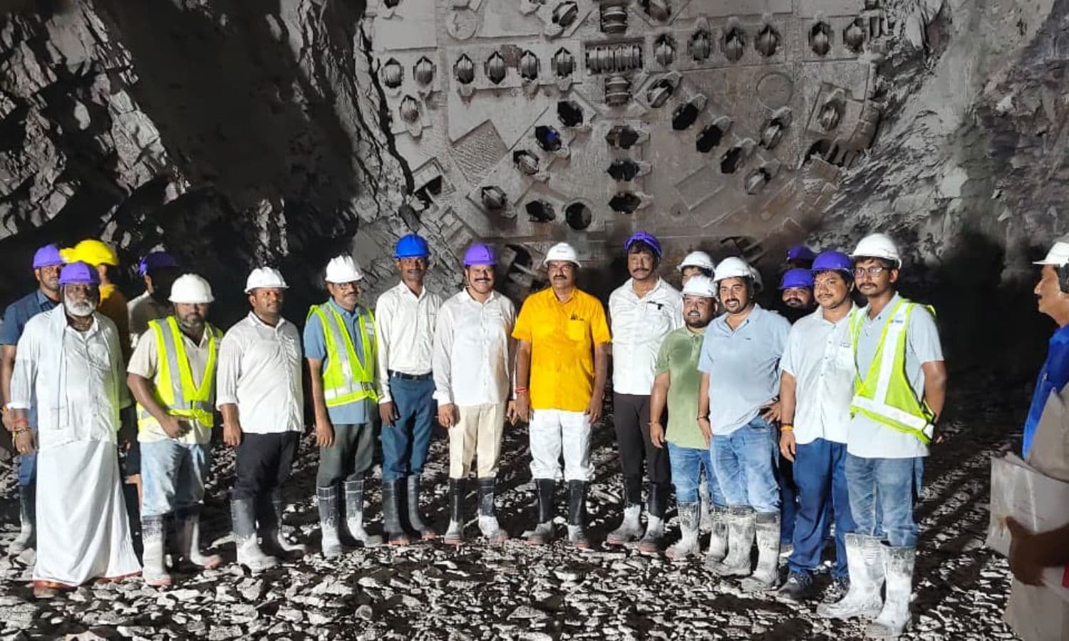 వెలుగొండ ప్రాజెక్టుపై మంత్రి నిమ్మల రామానాయుడు క్షేత్రస్థాయి పర్యటన