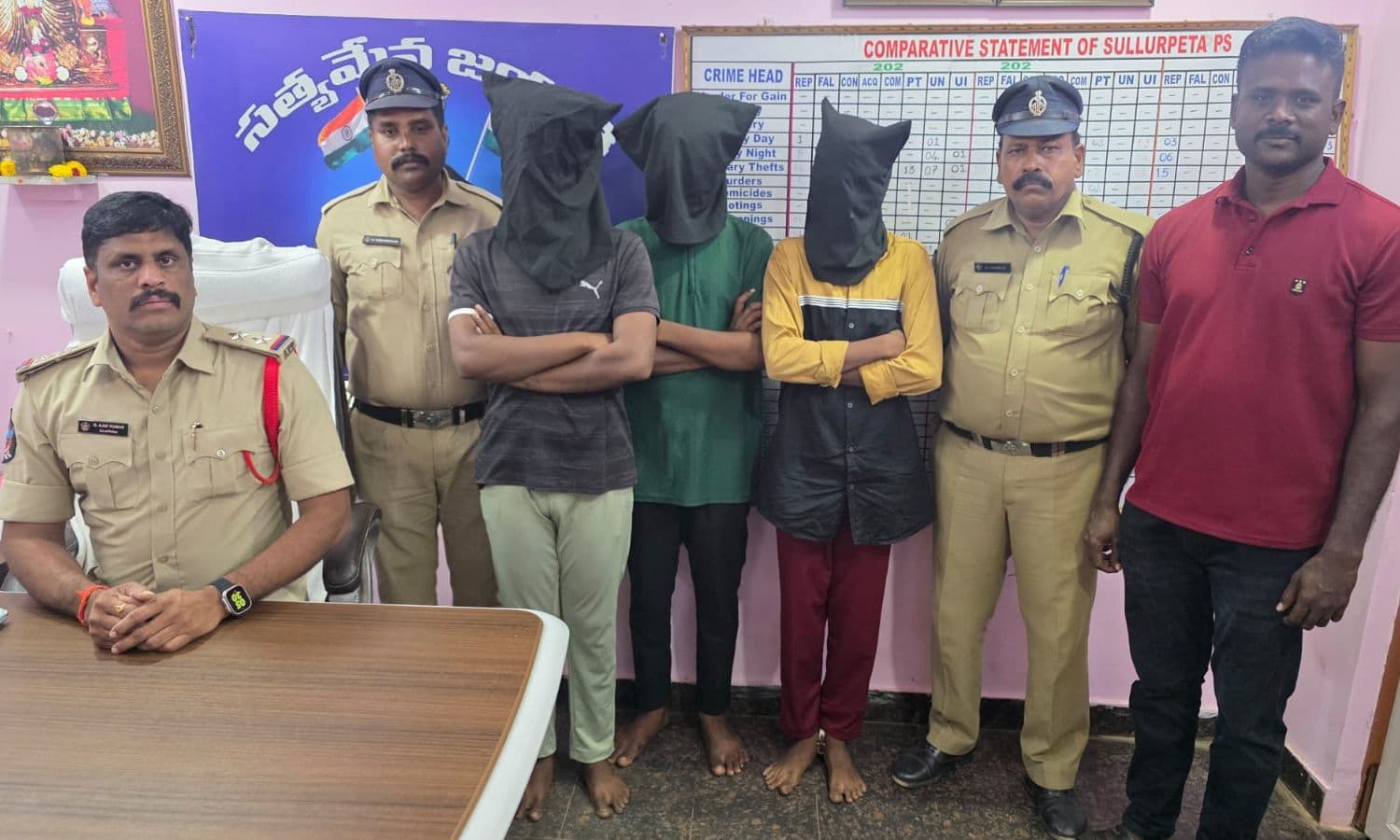 సూళ్ళూరుపేటలో దోపిడీ దొంగల అరెస్ట్ గంజాయి మత్తులో నేరాలు