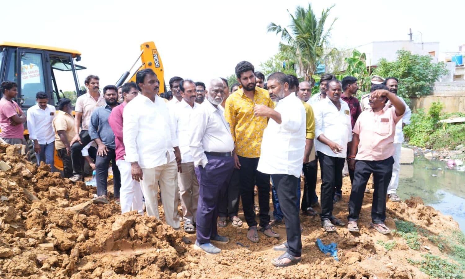 కల్యాణ్ నగర్ లో రూ.1 కోటితో సీసీ డ్రైన్ పనులకు శంకుస్థాపన