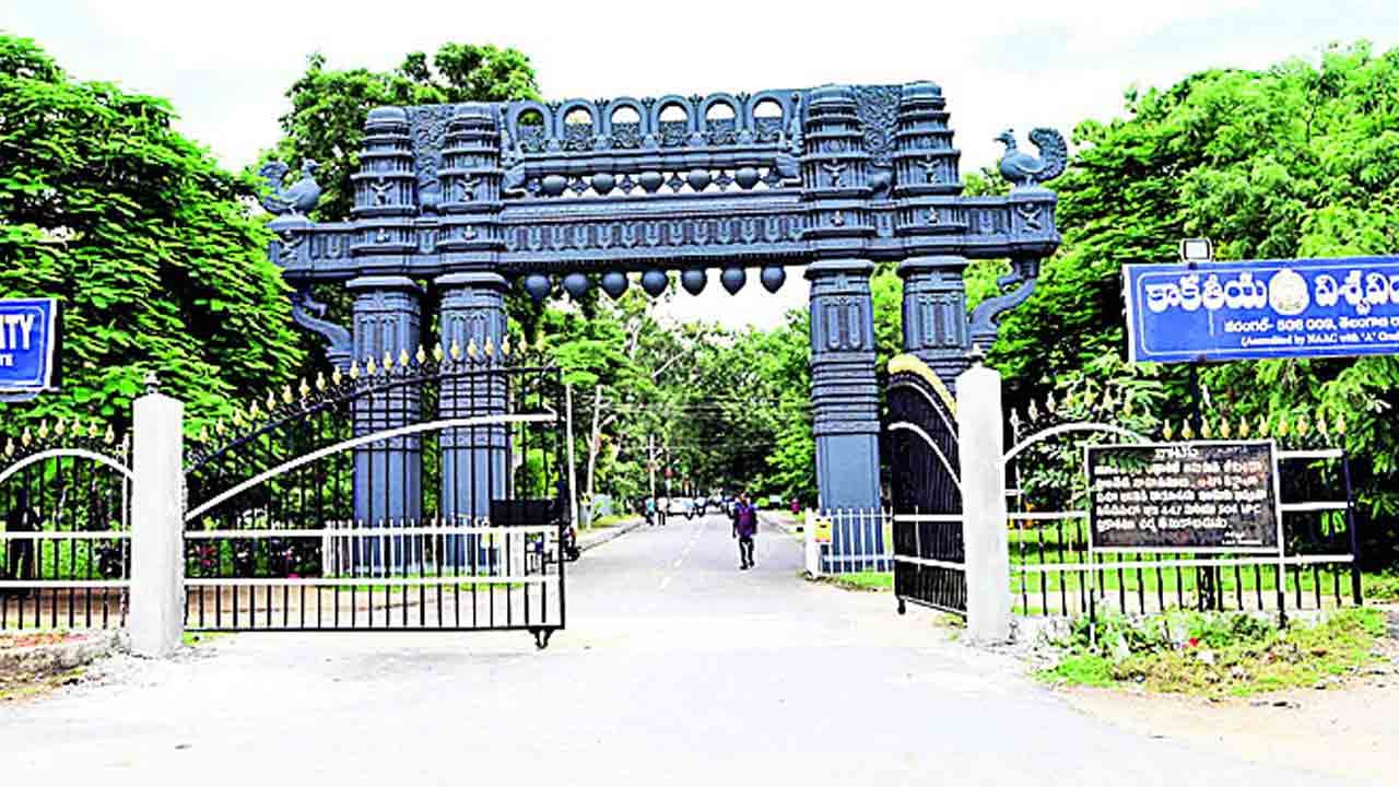 కేయూ పరీక్షలు వాయిదా
