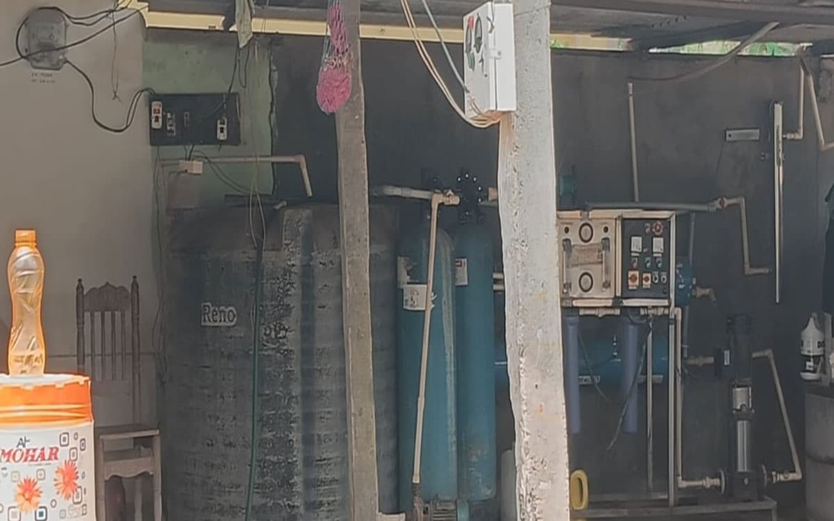 క ర క గూడెంలో పుట్టగొడుగుల్లా మినరల్ వాటర్ ప్లాంట్లు