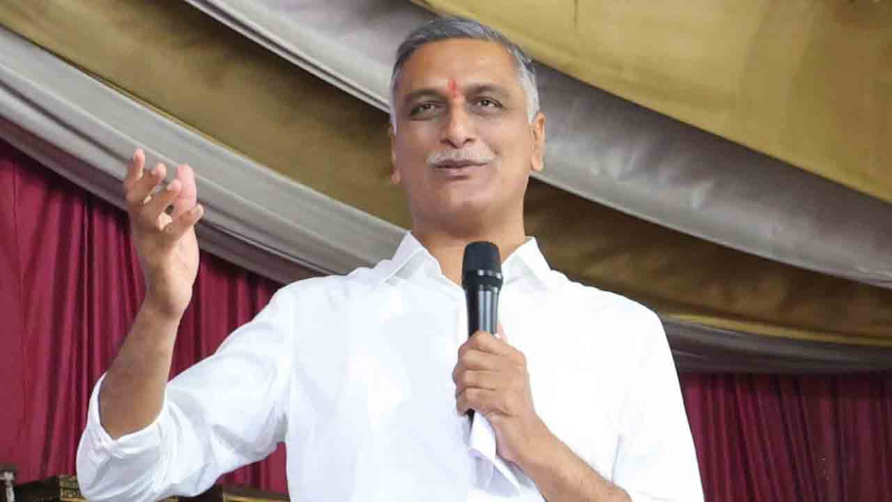 సిద్దిపేటకు రేవంత్ రెడ్డి గ్రహణం పట్టింది.. కాంగ్రెస్ పాలనలో రియల్ ఎస్టేట్ వ్యాపారం రివర్స్