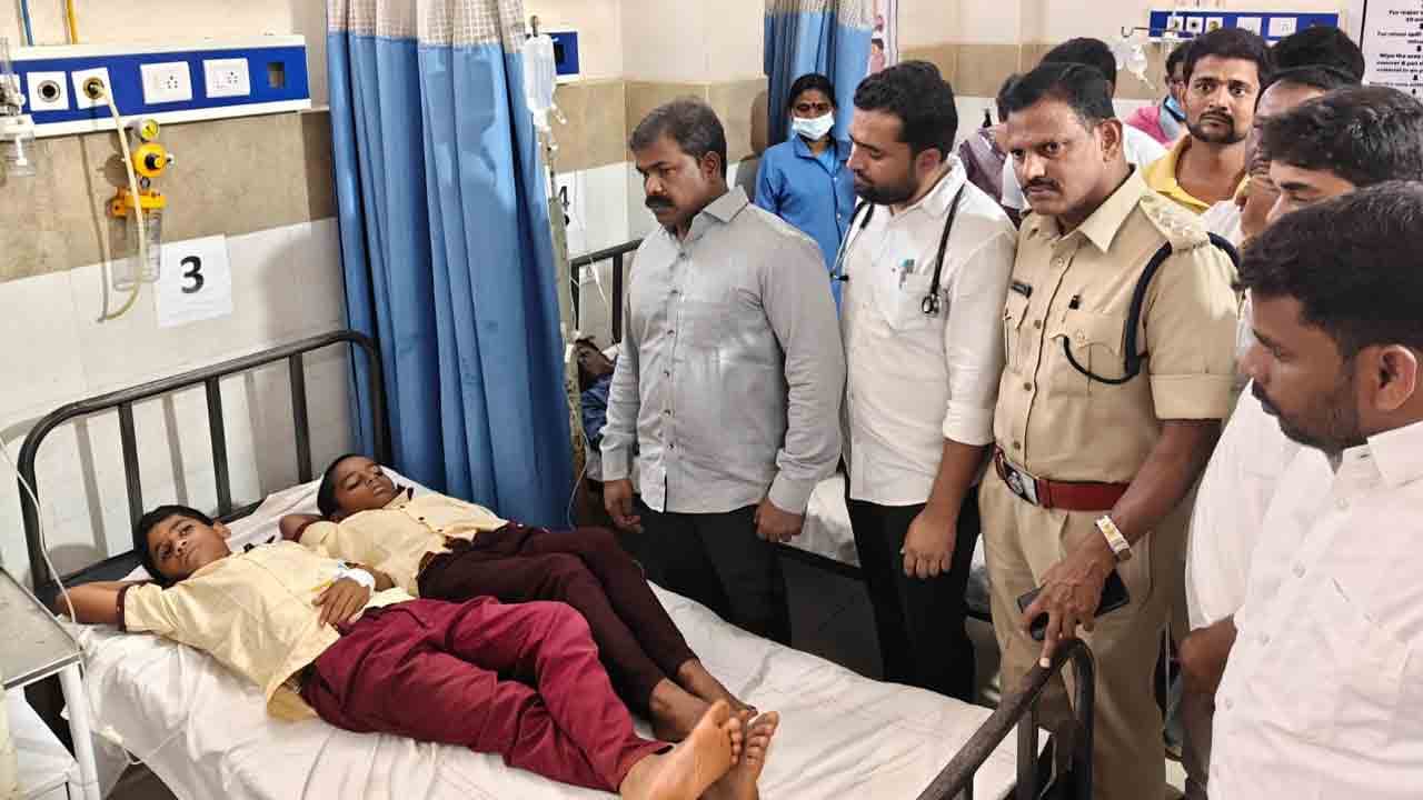 గురుకుల పాఠశాలలో ఫుడ్ పాయిజన్.. 26 మంది విద్యార్థులకు తీవ్ర అస్వస్థత