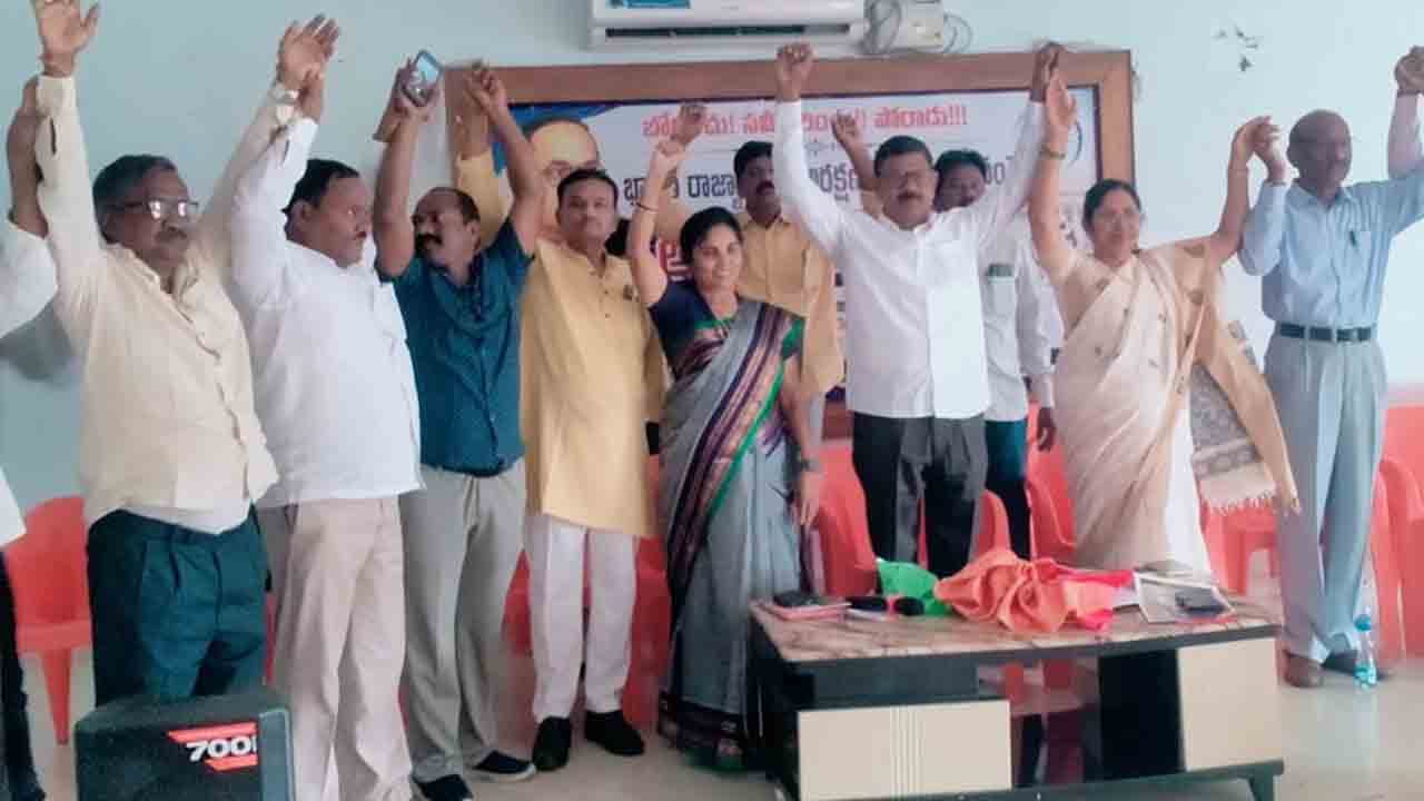 ఎస్సీ వర్గీకరణతో మాలలకు తీవ్ర అన్యాయం.. అశాస్త్రీయమైన రోస్టర్ విధానాన్ని వెంటనే రద్దు చేయాలి