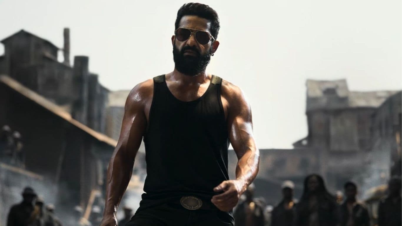 ఎన్టీఆర్ లైనప్ లో ఊహించని ట్విస్ట్.. స్టార్ డైరెక్టర్ తో సినిమా రెండేళ్లు పోస్ట్ పోన్