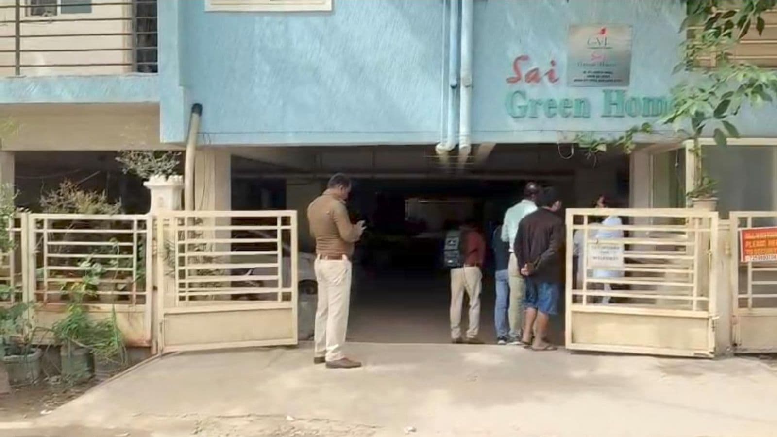 Bengaluru Triple Murder Daughter Boyfriend Suspects